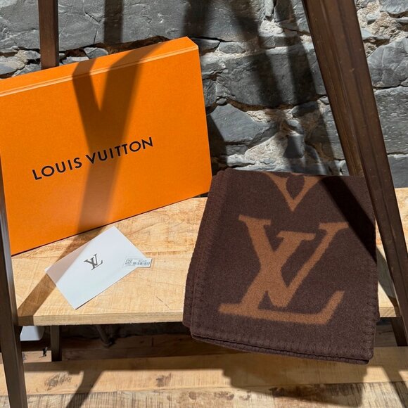 Louis Vuitton Brown Cashmere Exploded Monogram Sweet Dreams Scarf - Picture 11 of 11